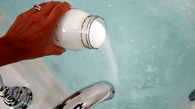 Baden with soda to increase a member